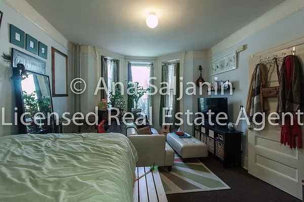 Rented by Citi Zone Realty | media 29