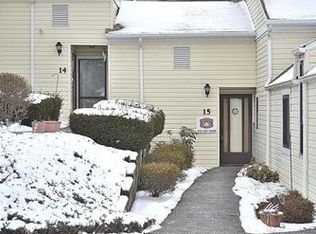 15 Blueberry Ln, Wexford, PA 15090