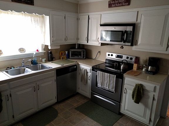3rd image of 512 Sonshine Dr