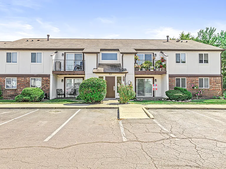 Estates of Creekside Apartments — Photo 27