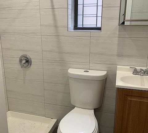 4th image of 41 W 184th St #6