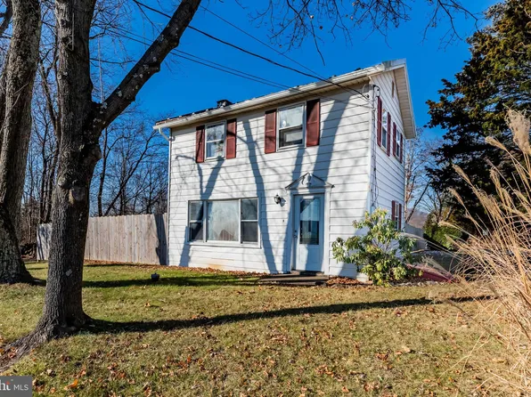 1645 Round Top Rd, Lewisberry, PA 17339