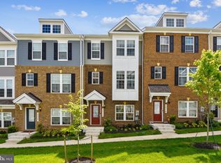 2918 Pinebrook Rd, Landover, MD 20785