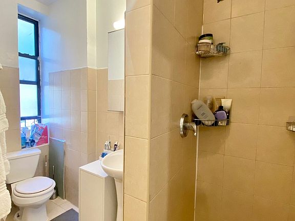 5th image of 256 E 10th St #2M