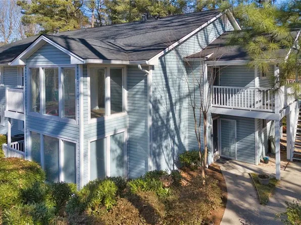 1647 Raleigh Cir SE, Marietta, GA 30067