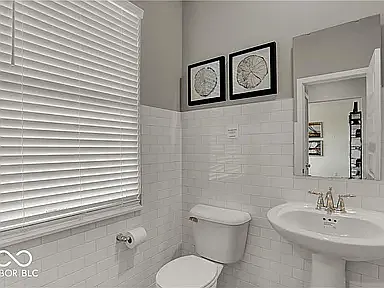 1757 Trinity Ln — Photo 18
