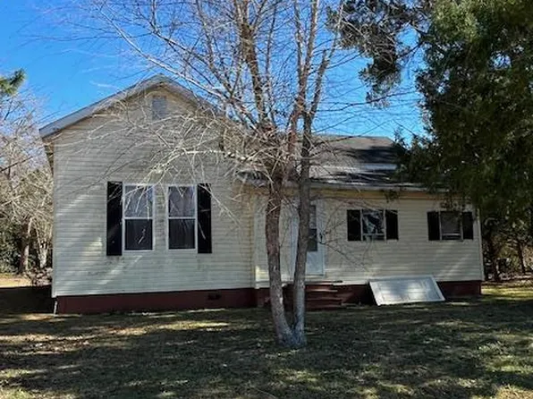 915 N Cherry St, Ocilla, GA 31774