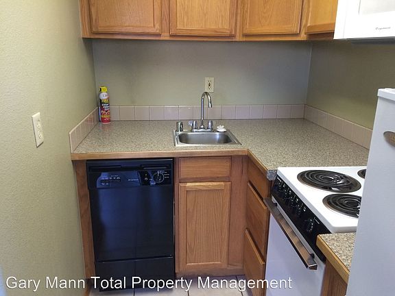 2nd image of 503 S Beech St APT D
