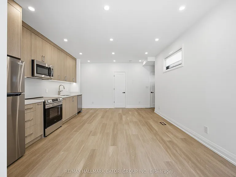56 Camberwell Rd #2 — Photo 9