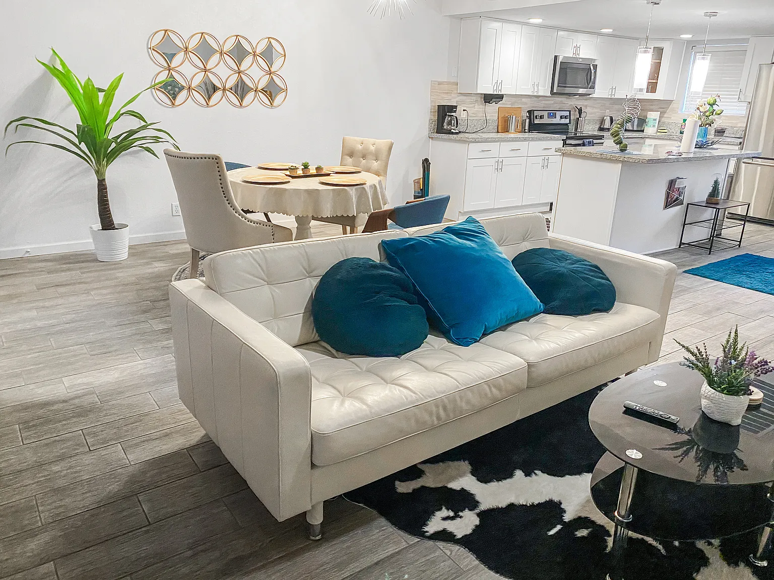 2 bed, 1272 sqft, $3,000 — Photo 4