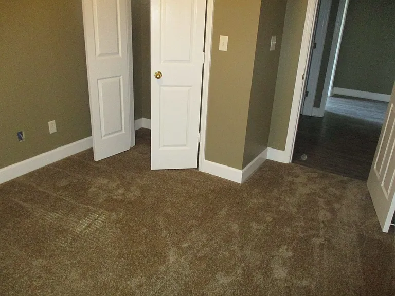 139 Tabatha St — Photo 4