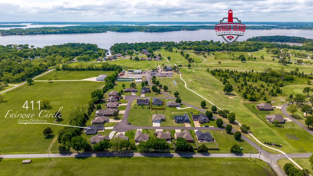 411 Fairway Cir, Grove, OK, Grove