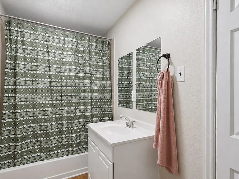 515 Riggs St — Photo 25