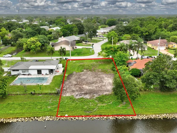 2583 SW Chestnut Lane, Port St Lucie, FL 34953