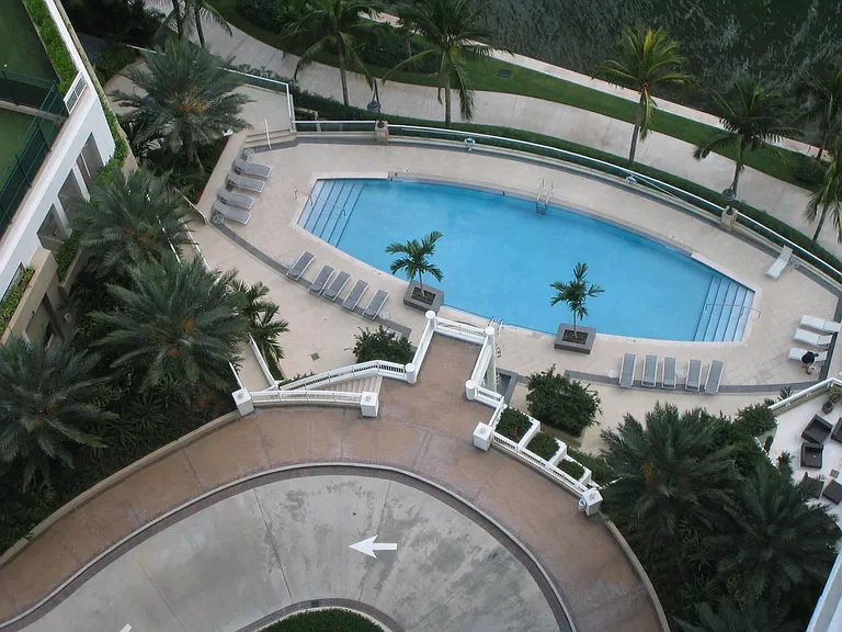 901 Brickell Key Blvd #2701 — Photo 4