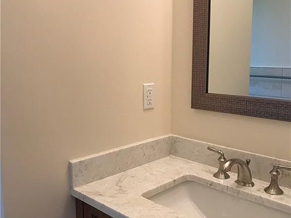 5th image of 399 Columbus Ave