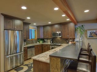 3220 Via Lake Kachess Rd, Easton, WA 98925