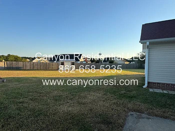 109 Hayes Ct — Photo 19