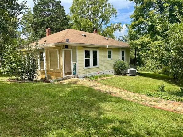 110 White Ave, Glen Lyn, VA 24093