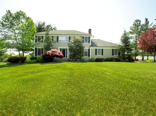 13 Apple Tree Rd, Flemington, NJ 08822