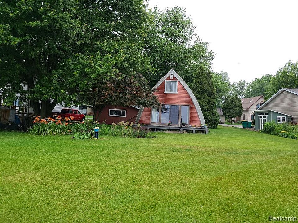 1st image of 35519 Erie Dr