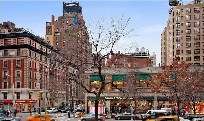 Rented by Compass | media 63