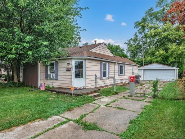20833 Woodward St, Clinton Township, MI 48035