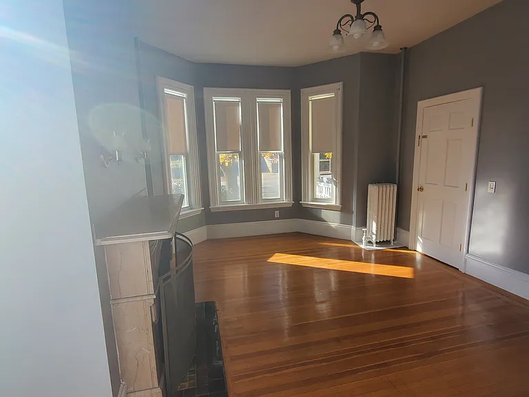 171 Lowell St #1 — Photo 3