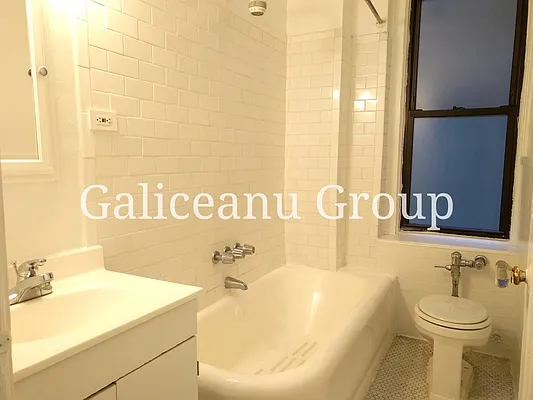 Rented by Lexington Real Estate Group | media 24