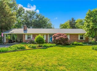 1406 Lambs Ln, Kernersville, NC 27284
