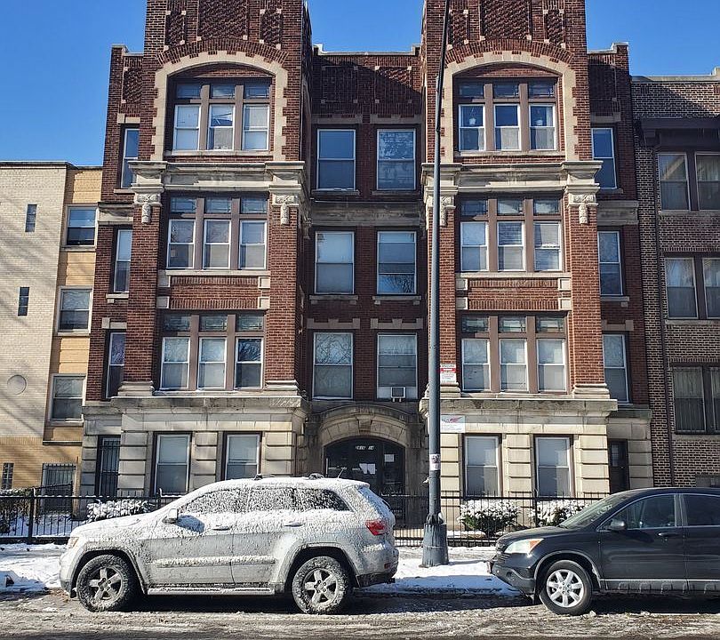 1st image of 5614-5616 S King Dr #2