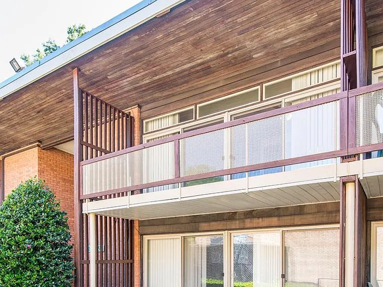 Wheaton House — Photo 4