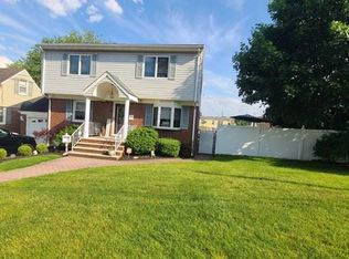 48 17th Ave, Elmwood Park, NJ 07407
