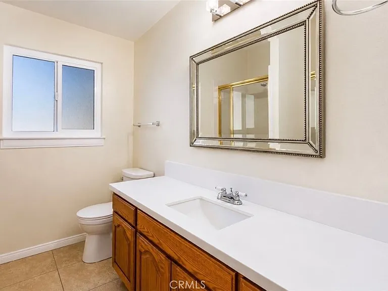 13445 Oak Mesa Dr — Photo 16