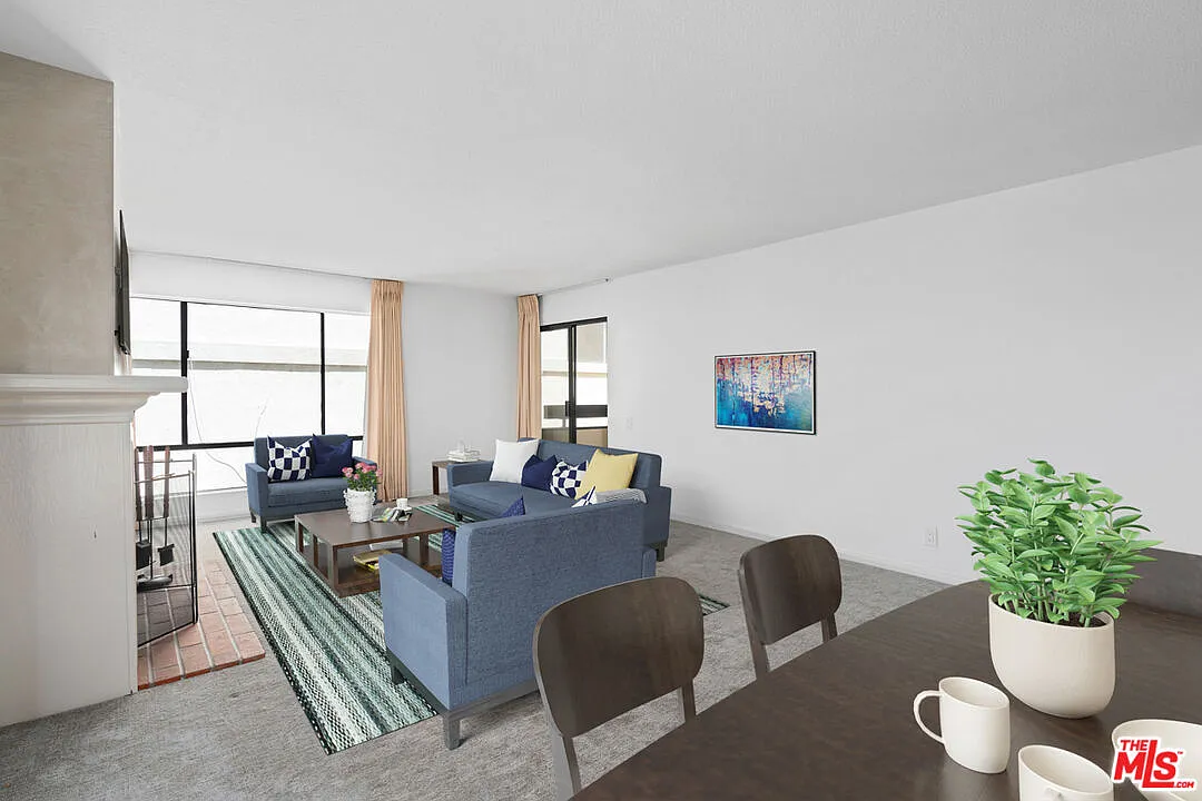 2 bed, 2.0 bath, 1489 sqft, $4,500 — Photo 4