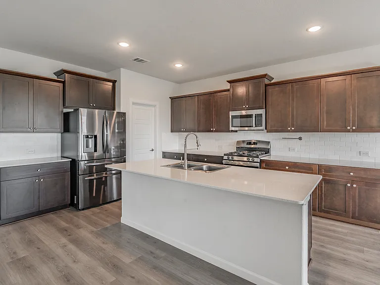 1221 Coralberry Dr — Photo 4