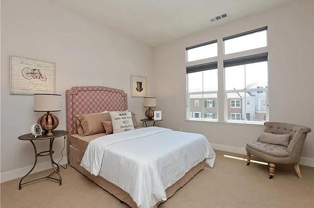 401 Derby Ave — Photo 19