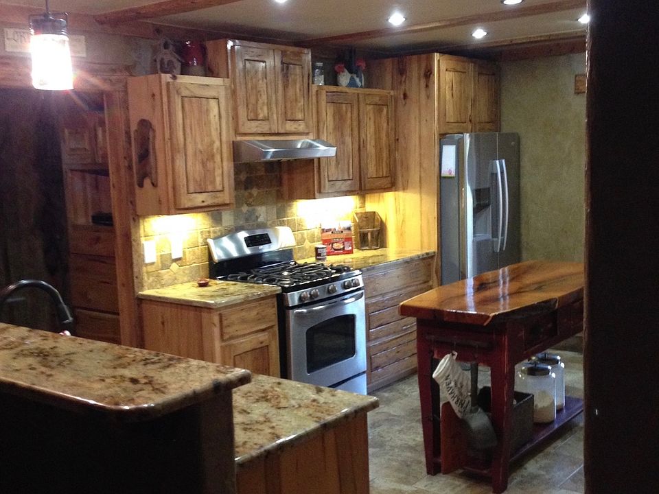 1st image of 207 Cardinal Dr