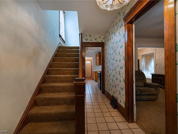 5th image of 91 McNaughton St