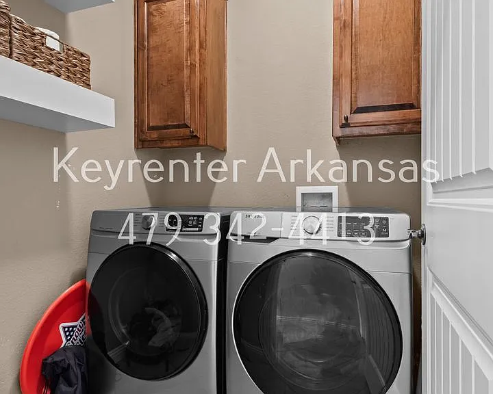 1048 Tarah Knolls Cir — Photo 25