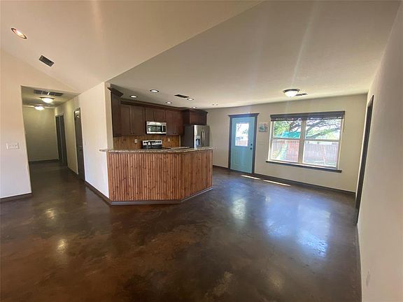 5th image of 2311 San Saba Ct