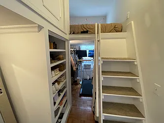 Rented by R New York