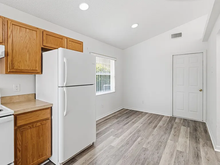 210 Pine Cone Dr — Photo 15