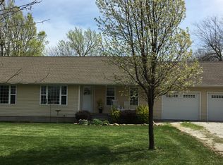 2654 Kestrel Rd, Hiawatha, KS 66434