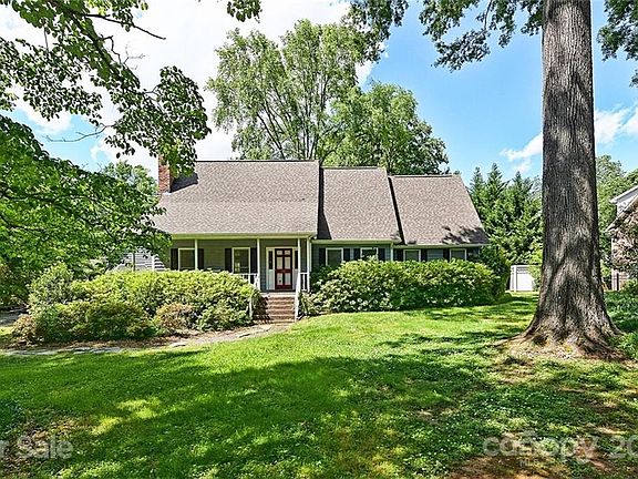2nd image of 1501 Burtonwood Cir