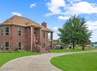 2906 Penninsula Point, Montgomery, TX 77356