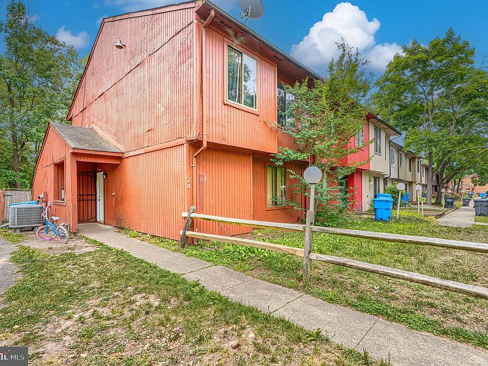 1st image of 24 Kings Wharf Pl
