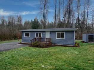 19712 Edwards Rd E, Lake Tapps, WA 98391