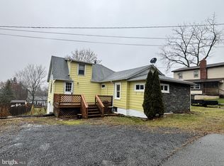 107 E Chestnut St, Pine Grove Mills, PA 16868