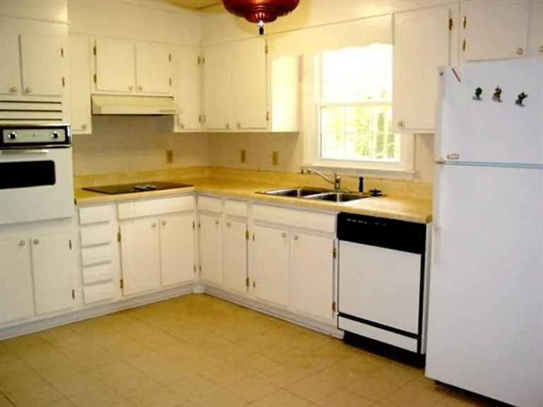 1616 Athens Dr — Photo 4